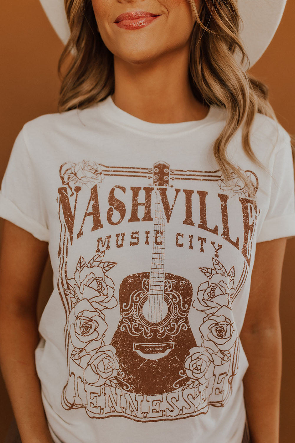 NASHVILLE MUSIC CITY Graphic Tee